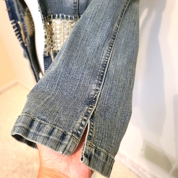 🥳hp🥳CREST WASHED OUT UNIQUE BLUE JEAN JACKET - Picture 4 of 13